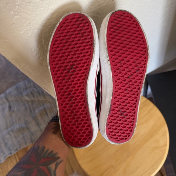 In-N-Out Burger Slip On Shoes Palm Tree Graphic Sneakers Black Red W9.5 M8.0 - Picture 6 of 7